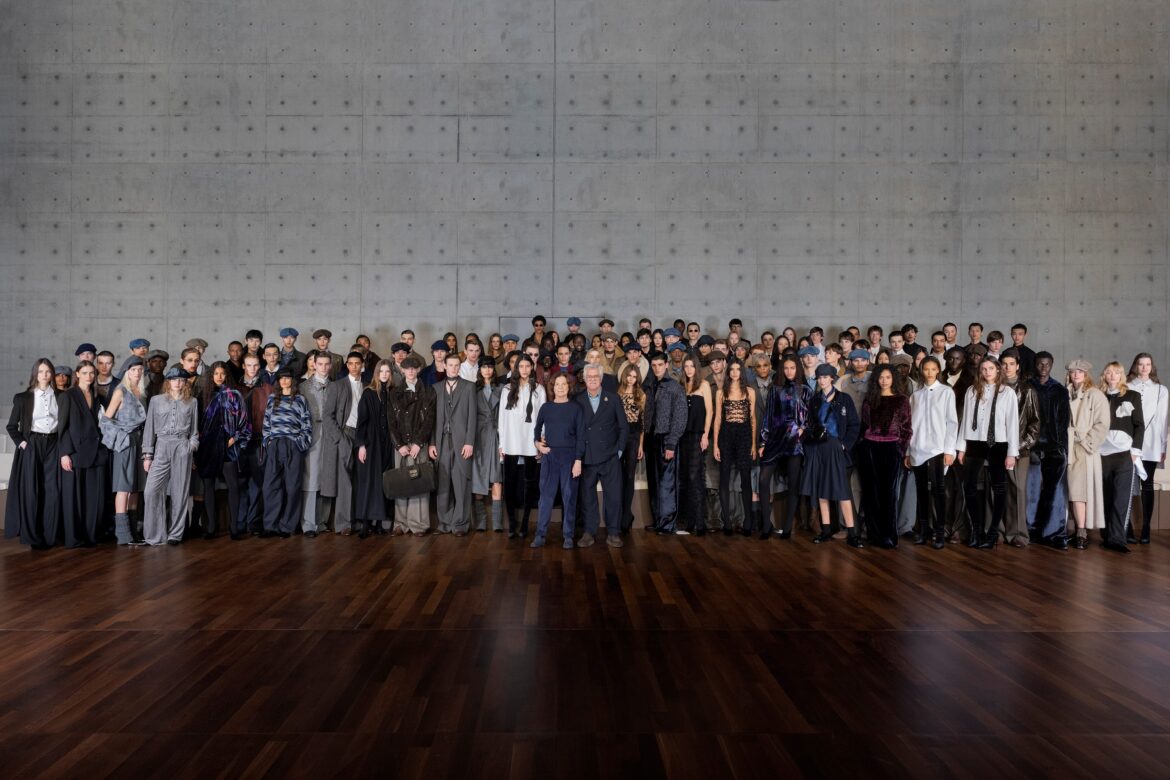 eaw m fw 2627 credit sgp