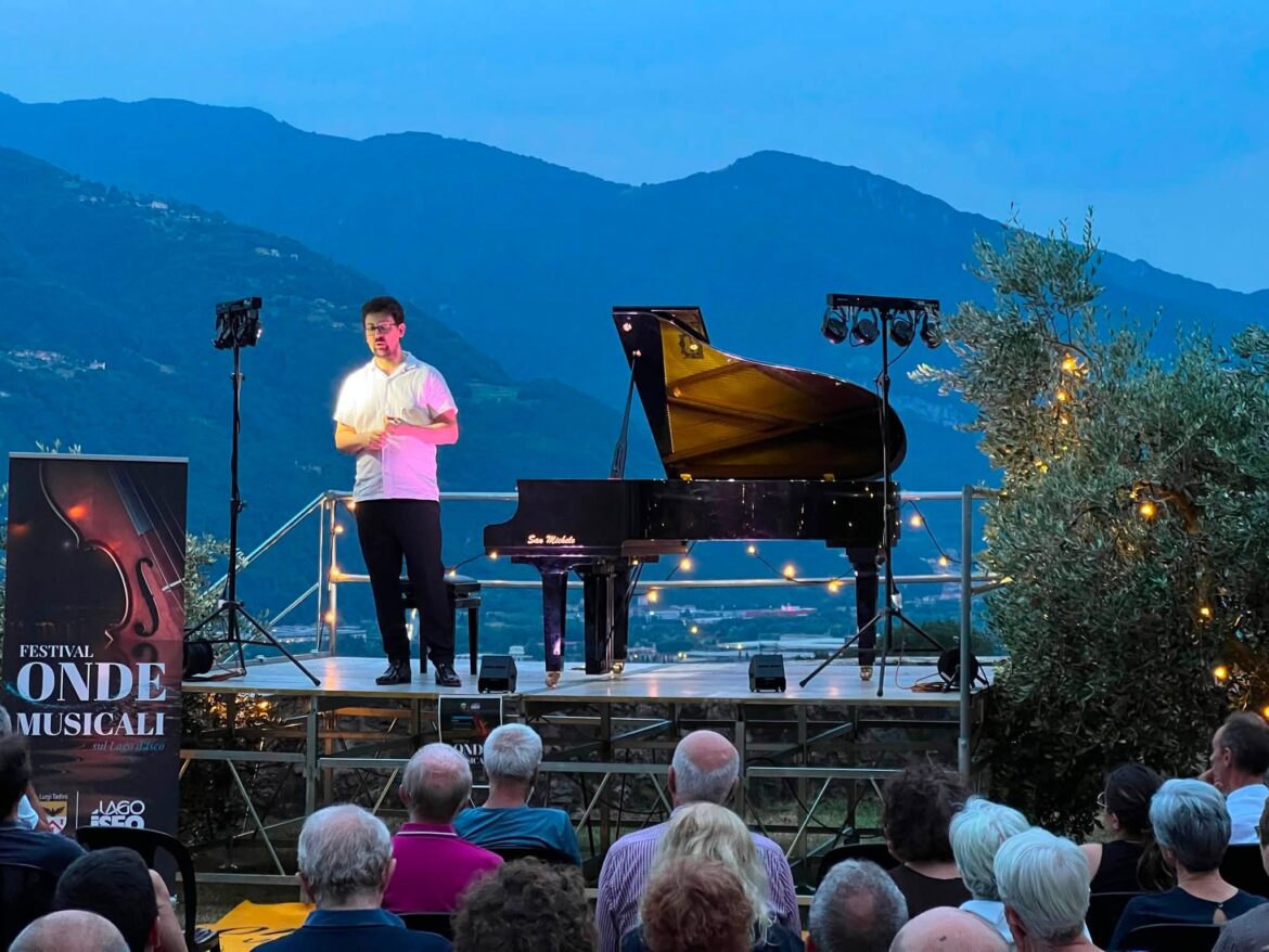 onde musicali sul lago d'iseo ph press